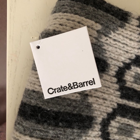 Crate&Barrel Fair Isle Pillow cover - Picture 3 of 4